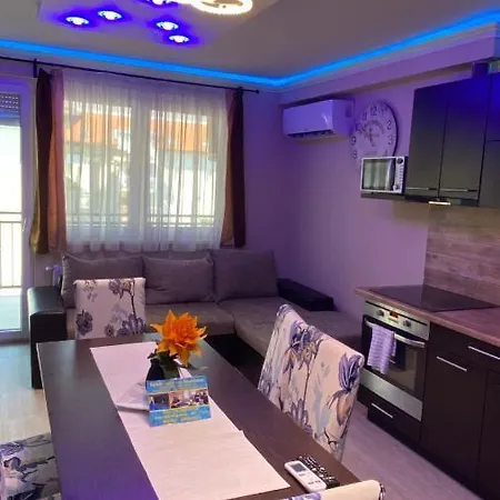 Balint & Timi Wellness Apartman * 시오포크