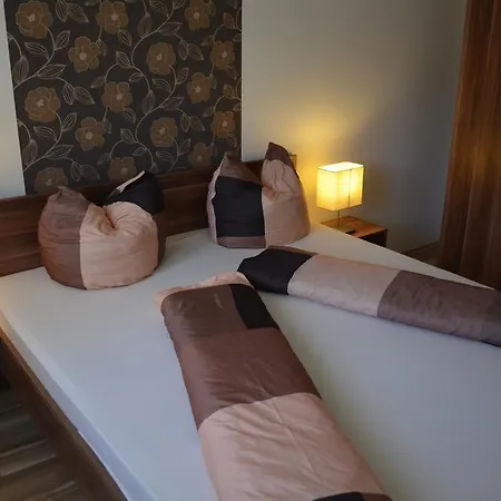 Lejlighed Balint & Timi Wellness Apartman