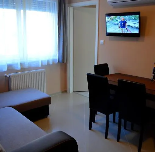 Balint & Timi Wellness Apartman Апартаменты