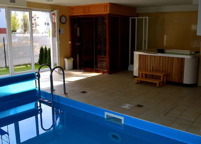 Апартаменты Balint & Timi Wellness Apartman *